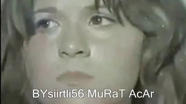 Kvalitatīvs :  Starprasu ballīte ar seksīgu balto draudzeni, kas sūcas Cool porno filmas 