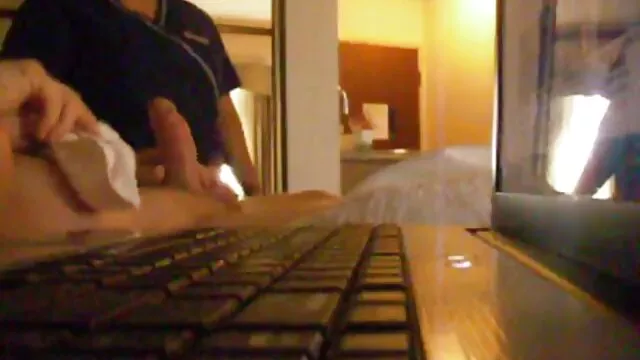Kvalitatīvs :  Slampa atrod iespēju tikt izdrāzītai pat pēc Apokalipses Cool porno filmas 