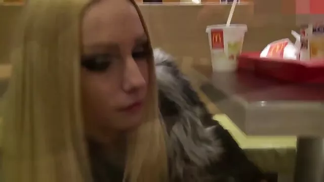 Kvalitatīvs :  Busty MILF Rachel Roxxx saņem neticamu incītis masāžu Cool porno filmas 