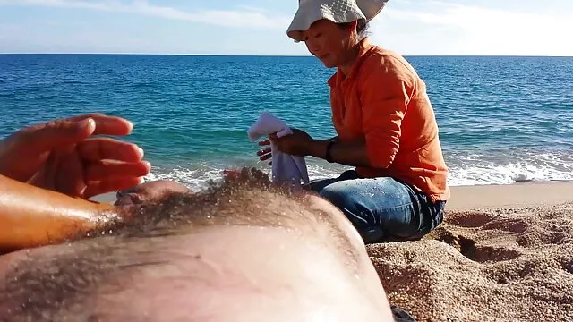 Kvalitatīvs :  Jauna kuce no Japānas maigi zīž gailīti pēc masturbācijas Cool porno filmas 