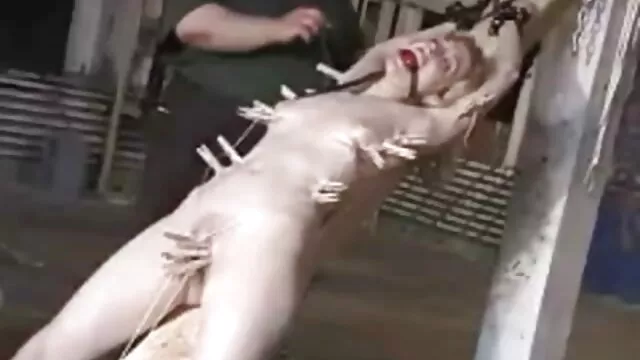 Kvalitatīvs :  Blondīne eņģelis ir transā, sūcot savu draugu Cool porno filmas 