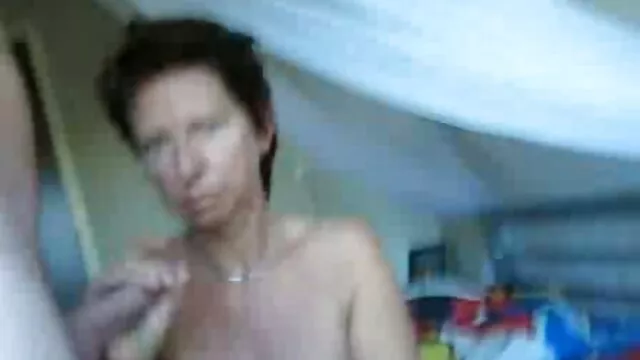 Kvalitatīvs :  Pēc ceļojuma biznesmenim ir neapturams sekss ar blondu saimnieci Cool porno filmas 