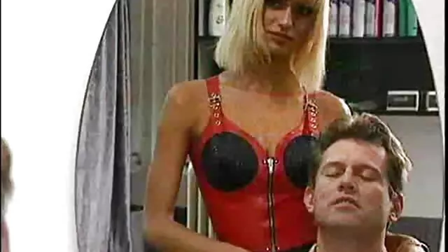 Kvalitatīvs :  Krāšņo rudmati smagi izdrāž kāds labi pakārts puisis Cool porno filmas 
