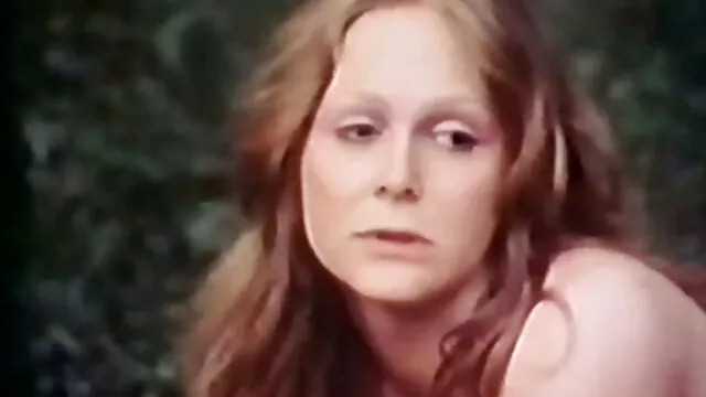 Kvalitatīvs :  Sensacionāls POV video ar karstu lesbiešu incīti, kas laiza un berzē Cool porno filmas 