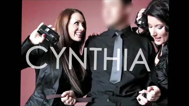 Kvalitatīvs :  Jaukai brunetei un blondīnei ir jauni vīrieši, kas tajās iekļūst Cool porno filmas 