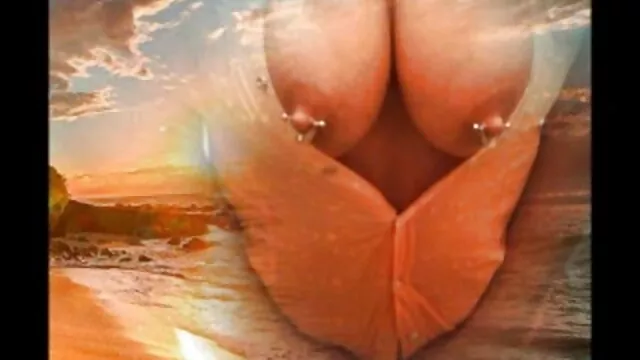 Kvalitatīvs :  Jaukā tīņu meitene žņaudz, zīstot milzīgo knābi Cool porno filmas 