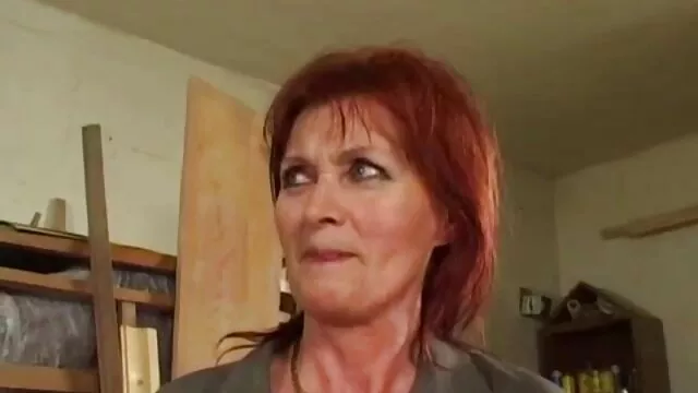 Kvalitatīvs : Apburošai čehu amatieru meitenei šobrīd ir vajadzīga nejauka jāšanās Cool porno filmas