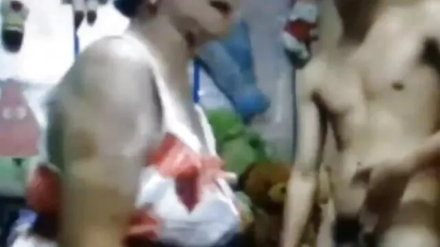 Kvalitatīvs :  Medmāsa rides jauns penis ar matains incītis pēc tam, kad viņa laiza zēna ass Cool porno filmas 